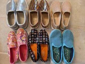 lot 406 image: Six Pairs of Womens Size 8 Slip On Shoes