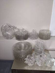 lot 130 image: Vintage 1950s Fostoria Colony Swirl Pattern Dinnerware Set for 12