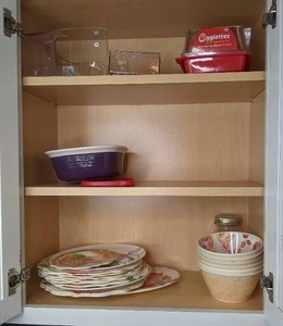 lot 527 image: Contents of Cupboard Dishes & Egglettes Egg Cookers
