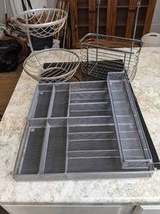 lot 528 image: Metal Fruit Basket and Various Organizers