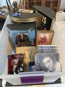 lot 370 image: Large Lot of Elvis Collectibles and CDs