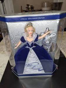 lot 373 image: Milennium Princess Barbie NIB
