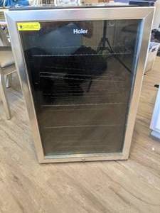 lot 10 image: Haier 150 Can Beverage Center
