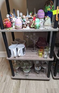 lot 563 image: Assortment of Figurines and Drinking Glasses