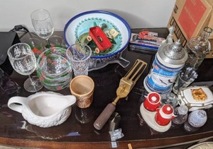 lot 564 image: Glassware Mixed Lot