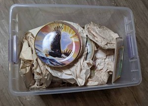 lot 565 image: Tote Filled with Collectible Plates