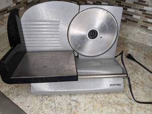 lot 501 image: Sensio Meat Slicer