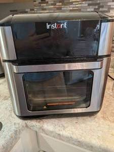 lot 506 image: Instant Vortex Plus Air Fryer Oven