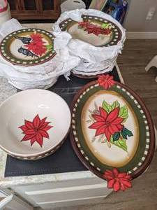 lot 511 image: Lot of Pfaltzgraff Woodland Dinnerware