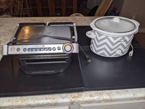 lot 525 image: OptiGrill Indoor Electric Grill & Slow Cooker