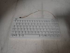 lot 7 image: Man & Machiene&nbspSlim Cool Keyboard MMI  USB connected