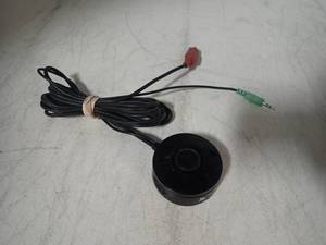 lot 50 image: small desktop speaker