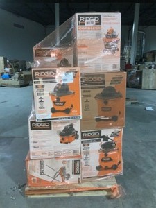 lot 42 image: RIDGID PALLET WITH SHOP VACS DIFFERENT SIZESMODELS, 7 IN. TILE SAW WITH STAND, AND 7 IN. TABLE TOP WET TILE SAW SEE PICS
