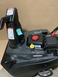 lot 64 image: BRIGGS & STRATTON 22 in. 208 cc Single-Stage Gas Snowthrower with Electric Start Featuring Snow Shredder Auger LIKE NEW TESTED SEE PICS