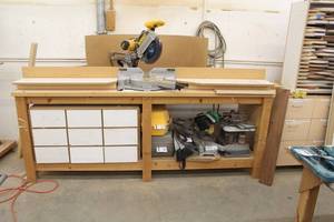 lot 331 image: DeWalt Sliding Compound Miter Saw 12 DW708 with Saw Table