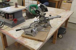 lot 343 image: Hitachi Slide Compound Miter Saw 8-12 C8FB