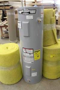 lot 330 image: A.O. Smith Pro Line Commercial Grade Electric Storage Tank Water Heater 40-Gallon (new)