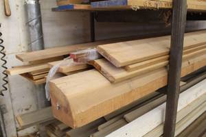 lot 462 image: Lot of Cedar Boards