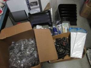 (BS) Large Lot of Belt Buckles Pain...