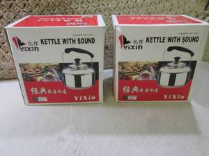 (FS) Lot of 2 Kettles with Sound...