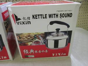 (FS) Lot of 2 Kettles with Sound...
