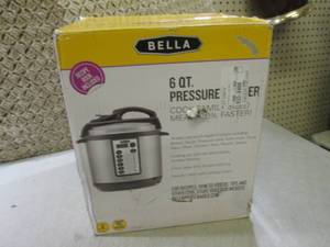 (RM2) Bella 6 QT Pressure Cooker...