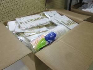 (EW4) Box Full of Assorted Party Su...