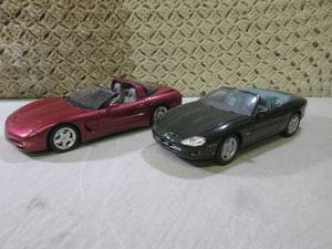 (CS) 2 Diecast Cars 118 Scale See ...