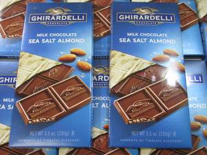 (B-3) 12 Large Milk Chocolate Sea S...