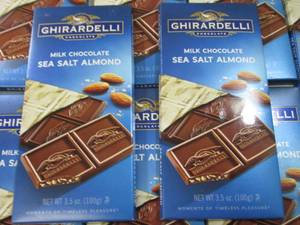 (B-3) 12 Large Milk Chocolate Sea S...