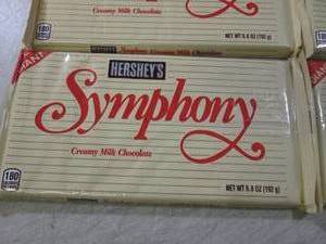 (B-1) 6 Giant Hersheys Symphony Can...