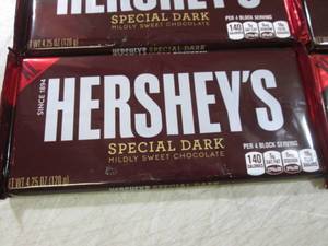 (B-1) 6 XL Hersheys Special Dark Ca...