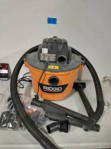 RIDGID 9 GAL WETDRY VAC