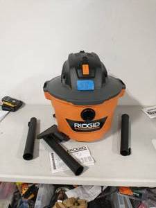RIDGID 9 GAL WETDRY VAC