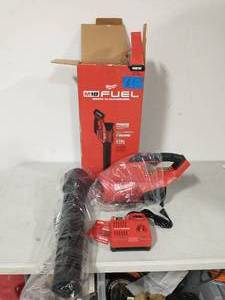 MILWAUKEE M18 FUEL 120 MPH 450 CFM 18-Volt Lithium-Ion Brushless Cordless Handheld Blower Kit Rapid Charger