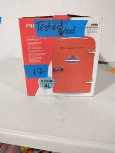 FRIGIDAIRE 0.3 cu. ft. 6-Can Retro Mini Fridge in Red