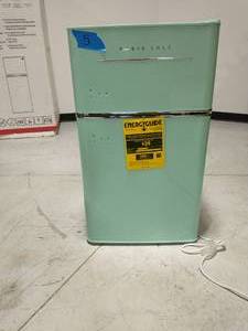MAGIC CHEF Retro 3.2 cu. ft. 2-Door Mini Fridge in Mint Green