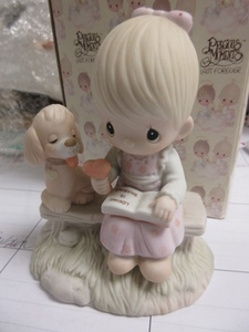 lot 421 image: PRECIOUS MOMENTS LOVING IS SHARING