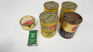 lot 30 image: Vintage Oil Cans