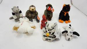 lot 55 image: Collectible Beanie Babies and Furby