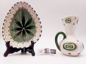 lot 001 image: Mid Century Elle Norway Art Pottery Set (Valued $90) Limited Edition
