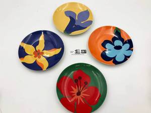 4 Floral Plates