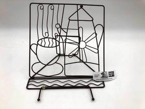 Wire and Metal Tea Pot and Cup of Tea Decor