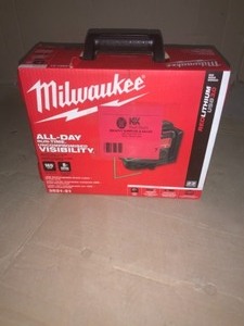 lot 7 image: 100 ft. REDLITHIUM Lithium-Ion USB Green Rechargeable Cross Line Laser Level with Charger by Milwaukee  OPEN BOX TESTED MISSING 2 PARTS