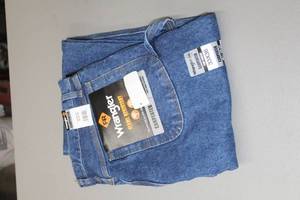 lot 22 image: Riggs Workwear by Wrangler FR Carpenter Jean 33x36 Flame Resistent 100% Cotton Blue (new)
