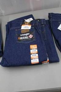 lot 41 image: Lot of (2) Wrangler FR 13 Original Jean 36x38 Flame Resistent 100% Cotton Blue (new)