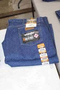 lot 44 image: Lot of (2) Wrangler FR 13 Original Jean 42x36 Flame Resistent 100% Cotton Blue (new)