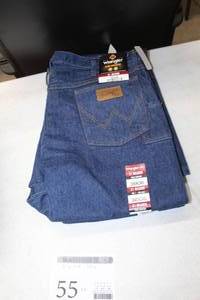 lot 55 image: Lot of (2) Wrangler FR 31 Relaxed Jean 38x36 Flame Resistent 100% Cotton Blue (new)