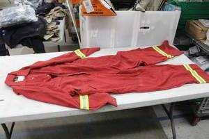 lot 5E image: Pacific & Maine FR Bib Overall 44 Flame Resistent 35% Modacrylic 35% Rayon 20% O-Pan 10% Aramid Red (new)