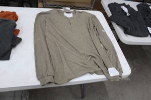 lot 132 image: Pacific & Maine FR Long Sleeve Shirt Large Flame Resistent 35% Modacrylic 35% Rayon 20% O-Pan 10% Aramid Grey (new)
